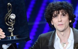 Ermal Meta rrëmbeu tre çmime në Sanremo