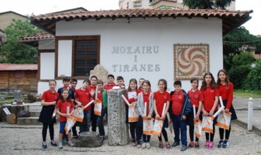 Vizitë në Mozaikun e Tiranës