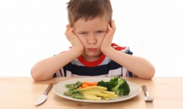 Procesi i ushqyerjes dhe rutina e prishur e fëmijëve gjatë COVID-19